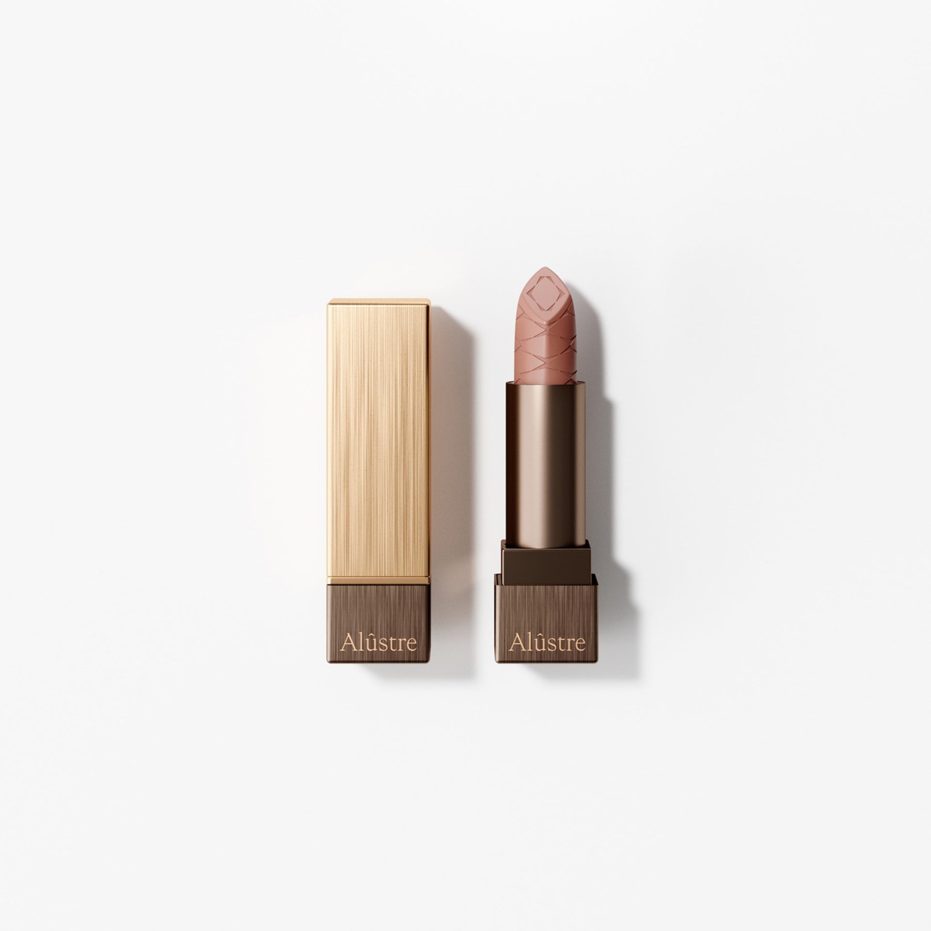 63161 Alustre Packshot Lip Stick 161 Earth Warm Sandstone 01
