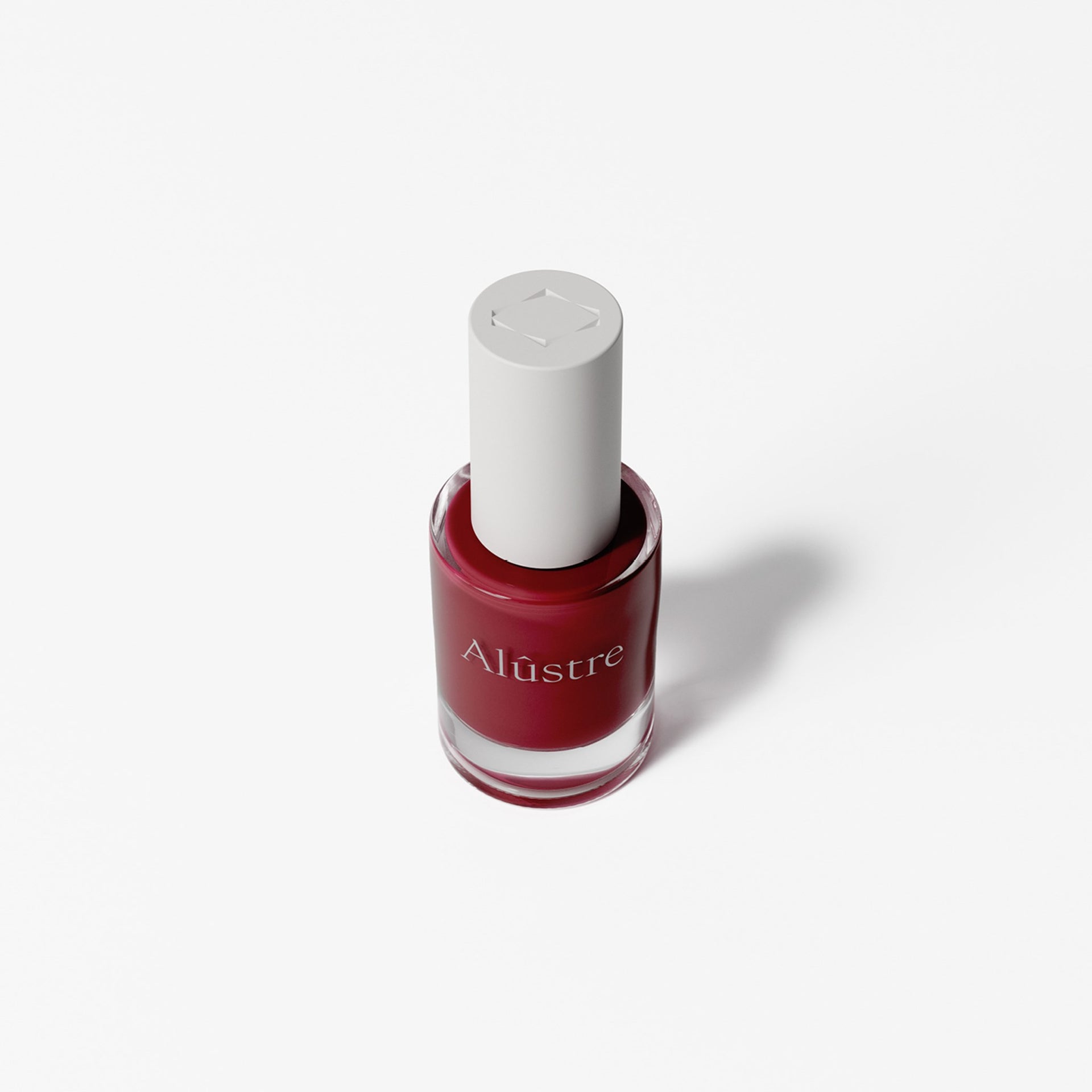 Alûstre Packshot Nail Polish 748 RED 02 (1)